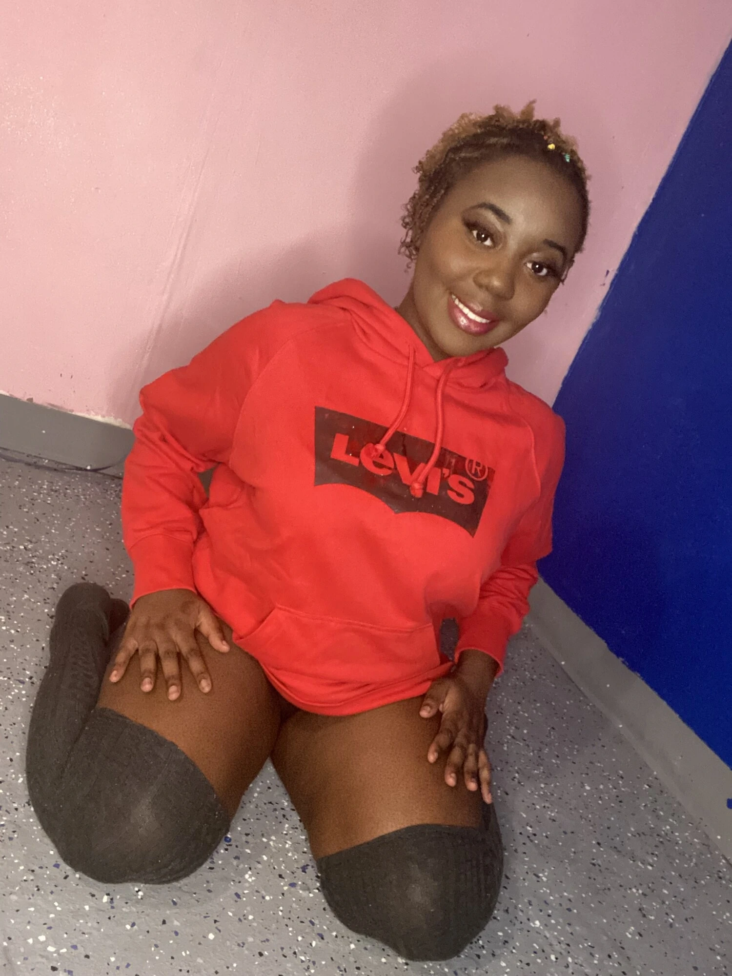 Zenci ONLYFANS modeli