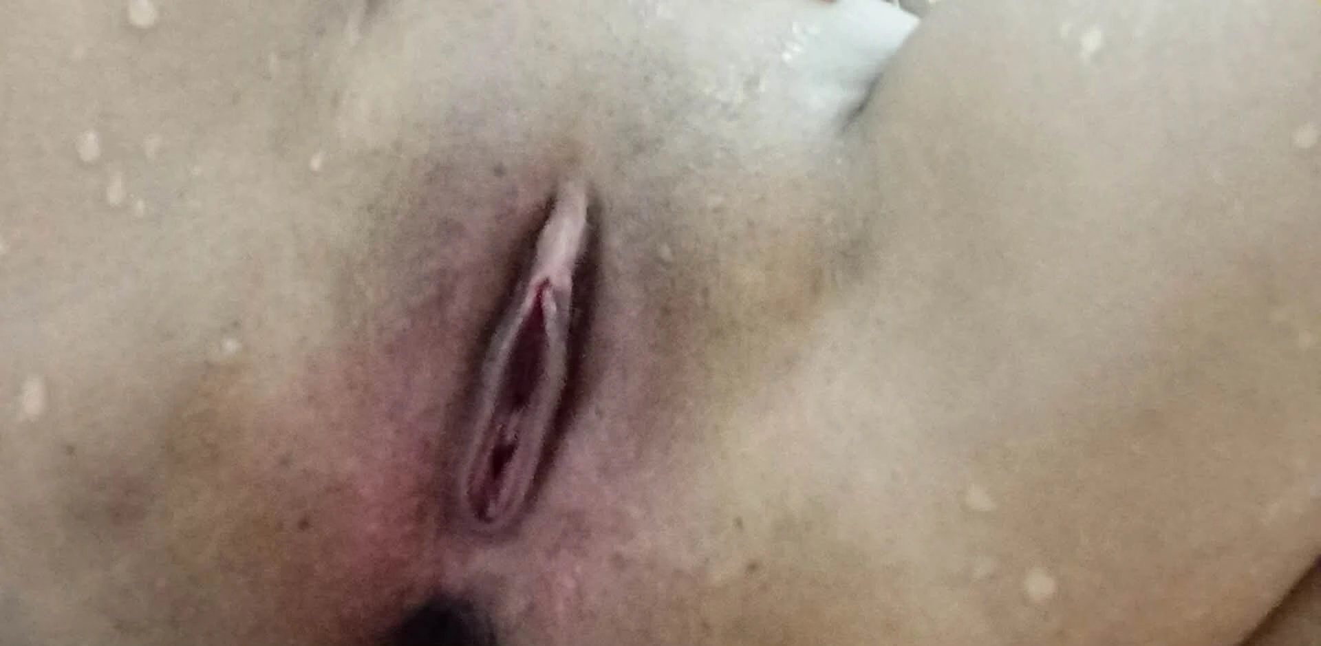 Bakire kız çok ateşli ve seksi
