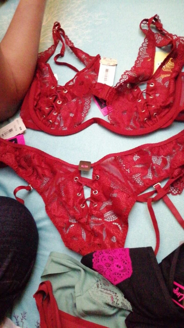 Seksi tangalarım ve T-string'im