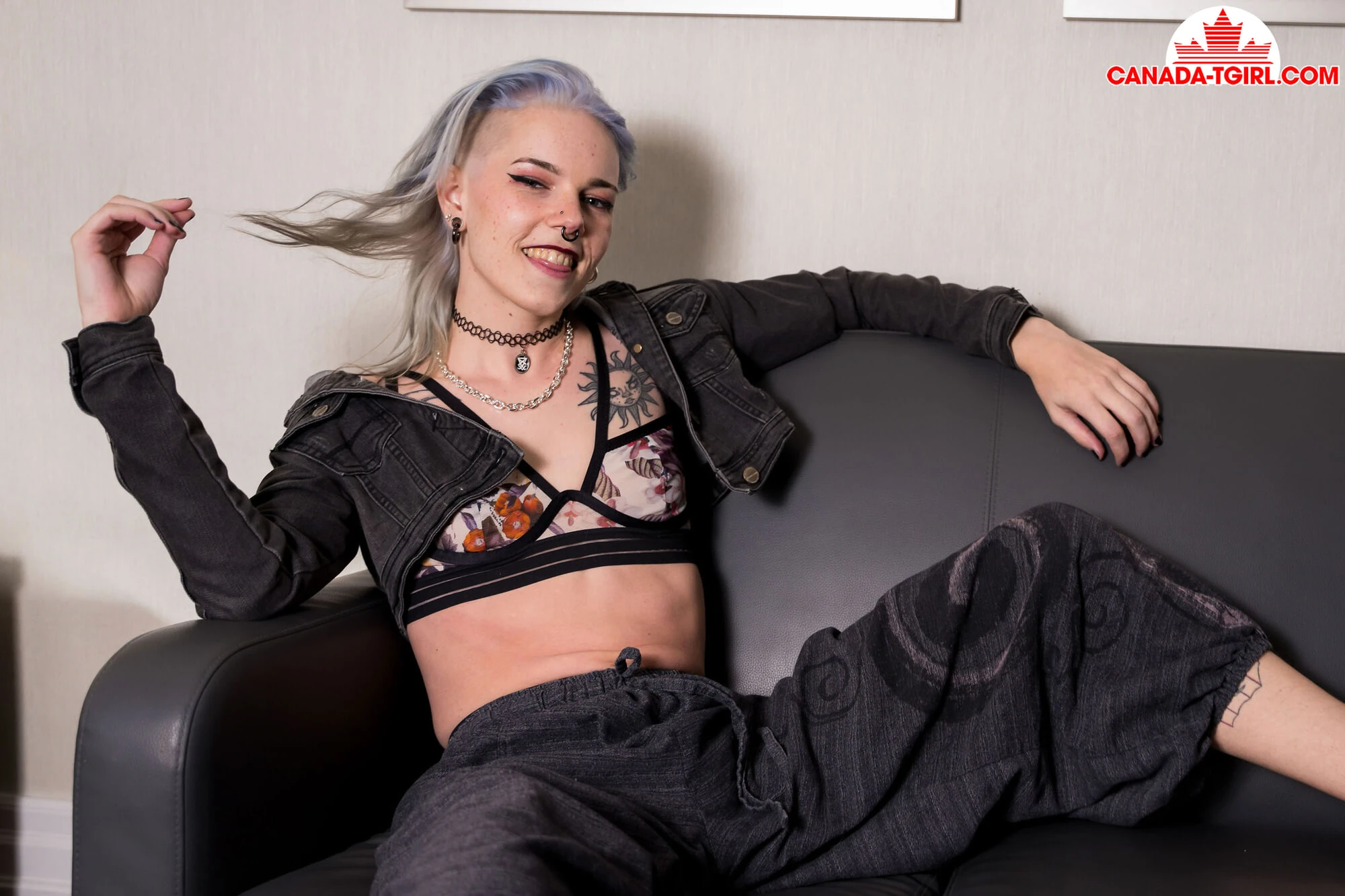 Kanada travesti: dinamik ve esnek moxy!