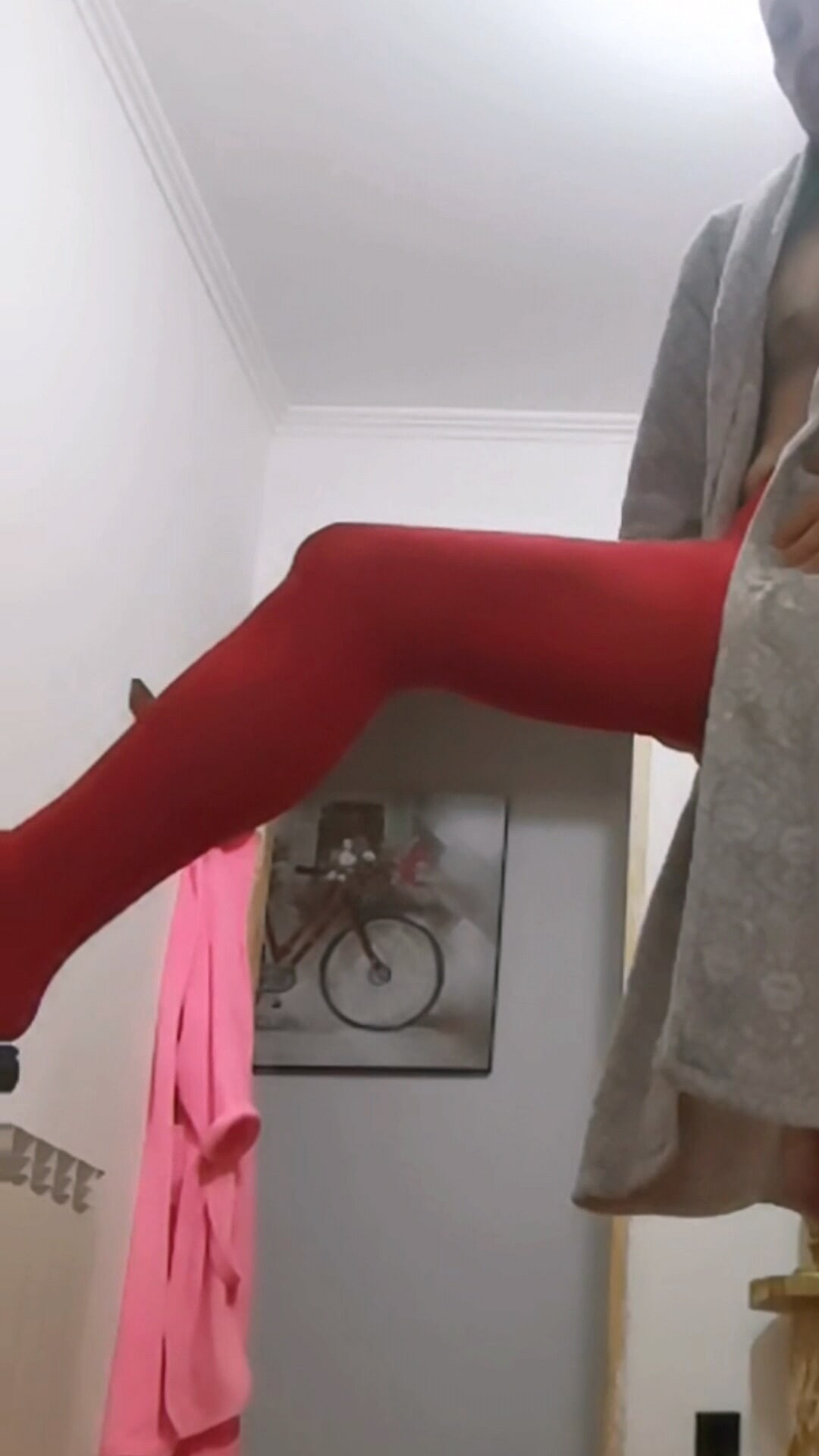 NINE BULTO EN KÜLOT ROJOS