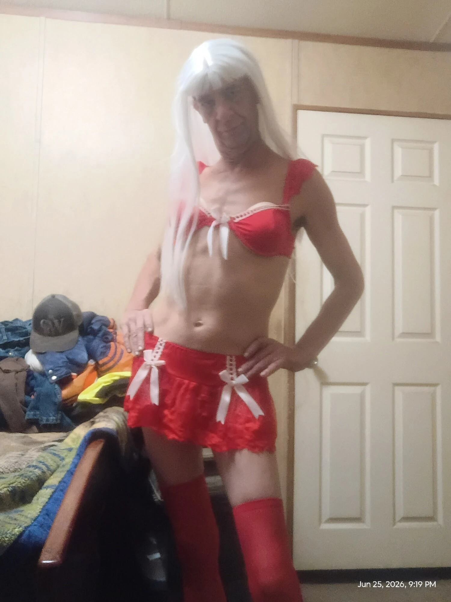 Bağımlı travesti kadın kılıklı kadın kılıklı