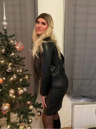 Lea orospu sarışın sissy