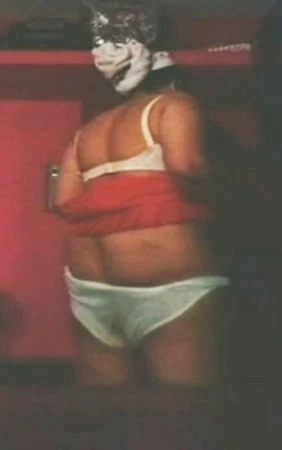 Orta yaşlı seksi kadın