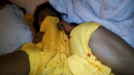 Priya Otelde ve Evde Sert Sikildi