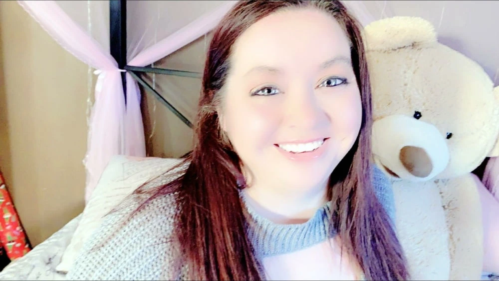 Cutie with a Booty is Cold Photoset