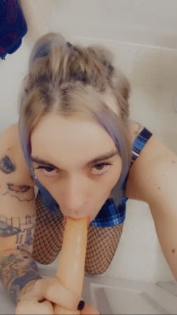 Tatlı rocker travesti