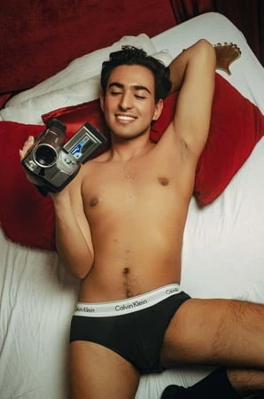 Hadi bir porno film çekelim