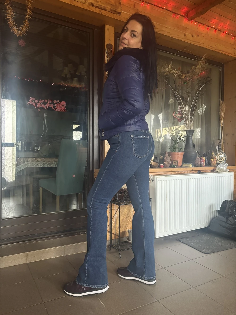 Casual Street Style – Tight Jeans & Puffy Downjacket #3