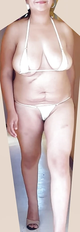 Bej mikrobikini. Nasıl görünüyorum?