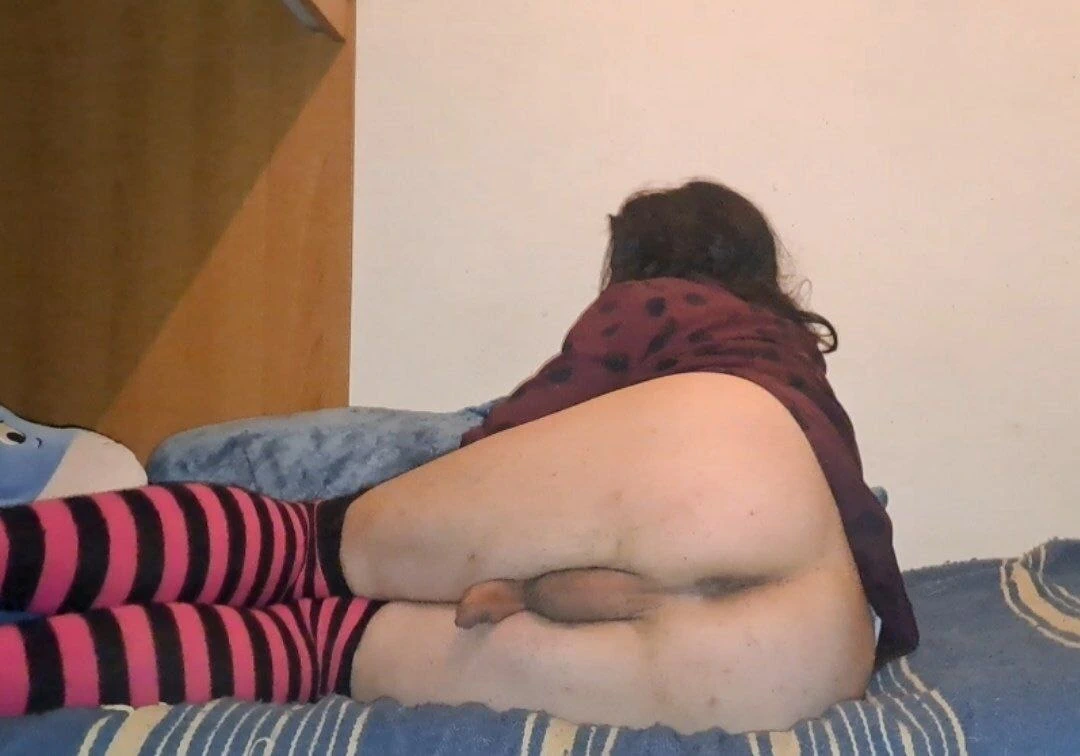 Gömlek içinde kalçası.