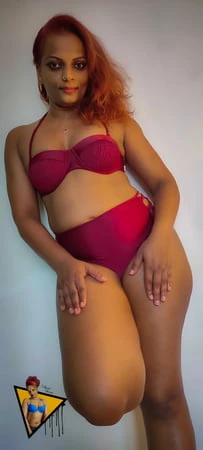 Seksi büyük götlü kraliçe nilmini sheron 