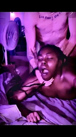 Seks Hayatı Taklit Ediyor 