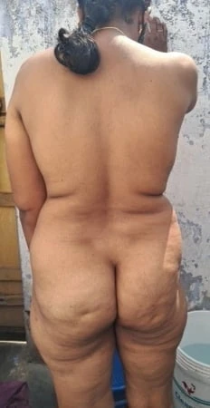 Seksi çıplak vücudum