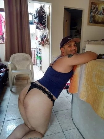 Ev sahibi calcinha socada 
