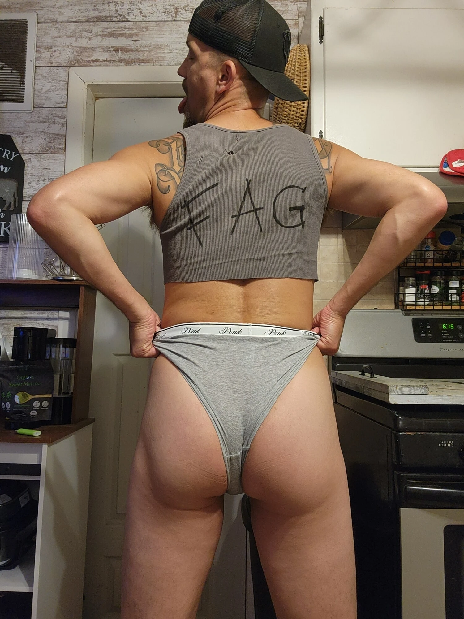 Sporcu Oğlan Eşcinsel Genç Külotlu Sissy Gay Pasif Orospu