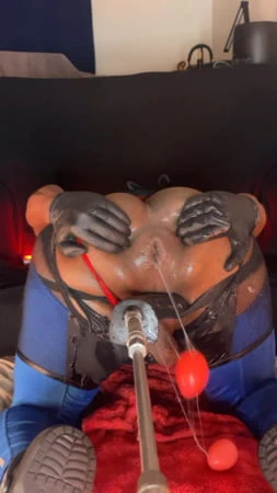 Domaltmalı sikiş makinesi ve anal sokmalar