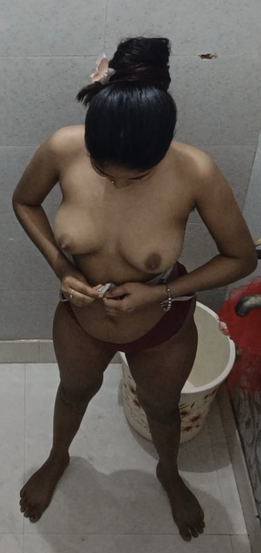 Sürtük Karı Banyo Fotoğrafı