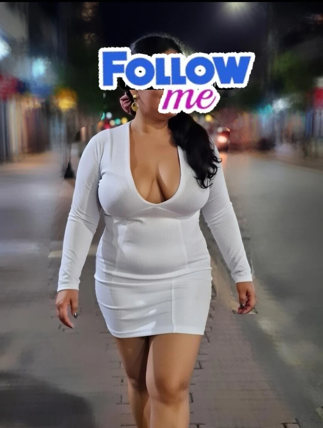 Bonita novia mamando 