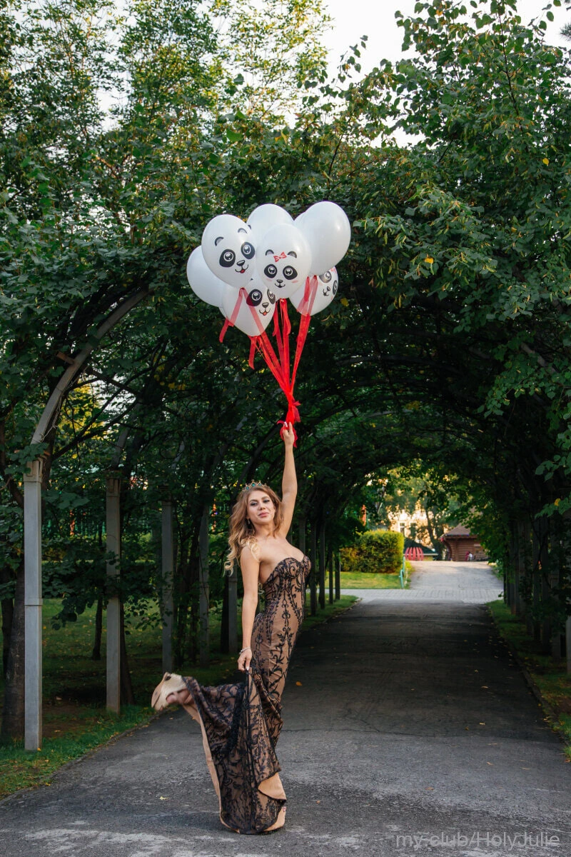 HolyJulie Ücretsiz Fotoğraflar