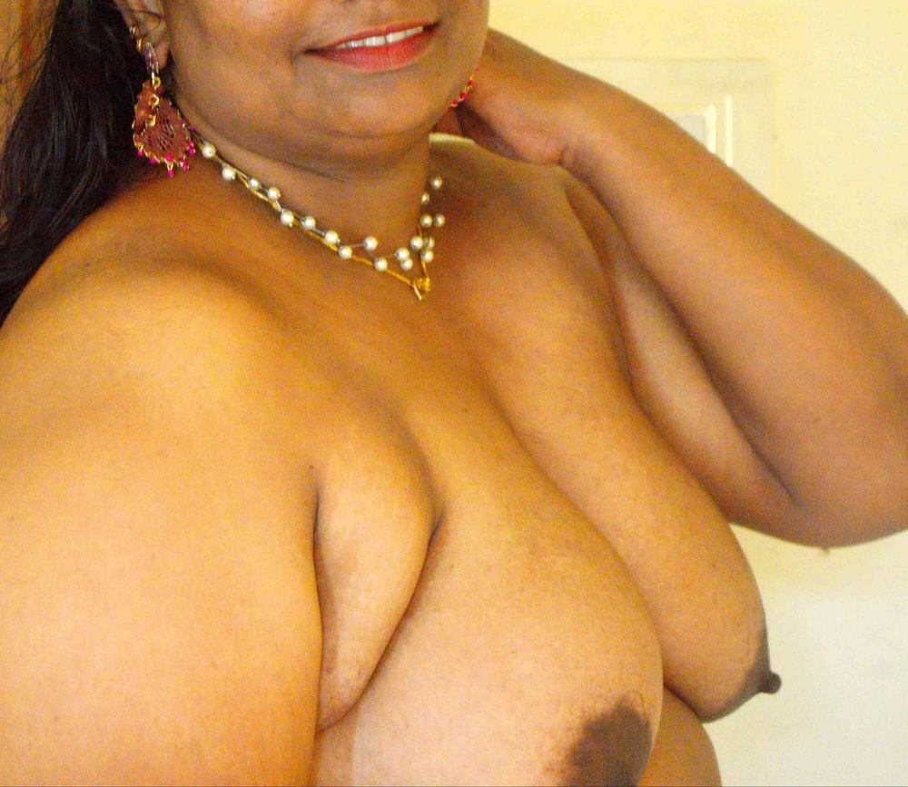 Indian girl topless photoshoot