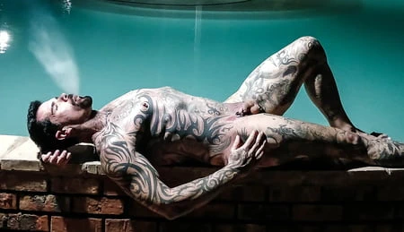 Biraz güneşleniyor