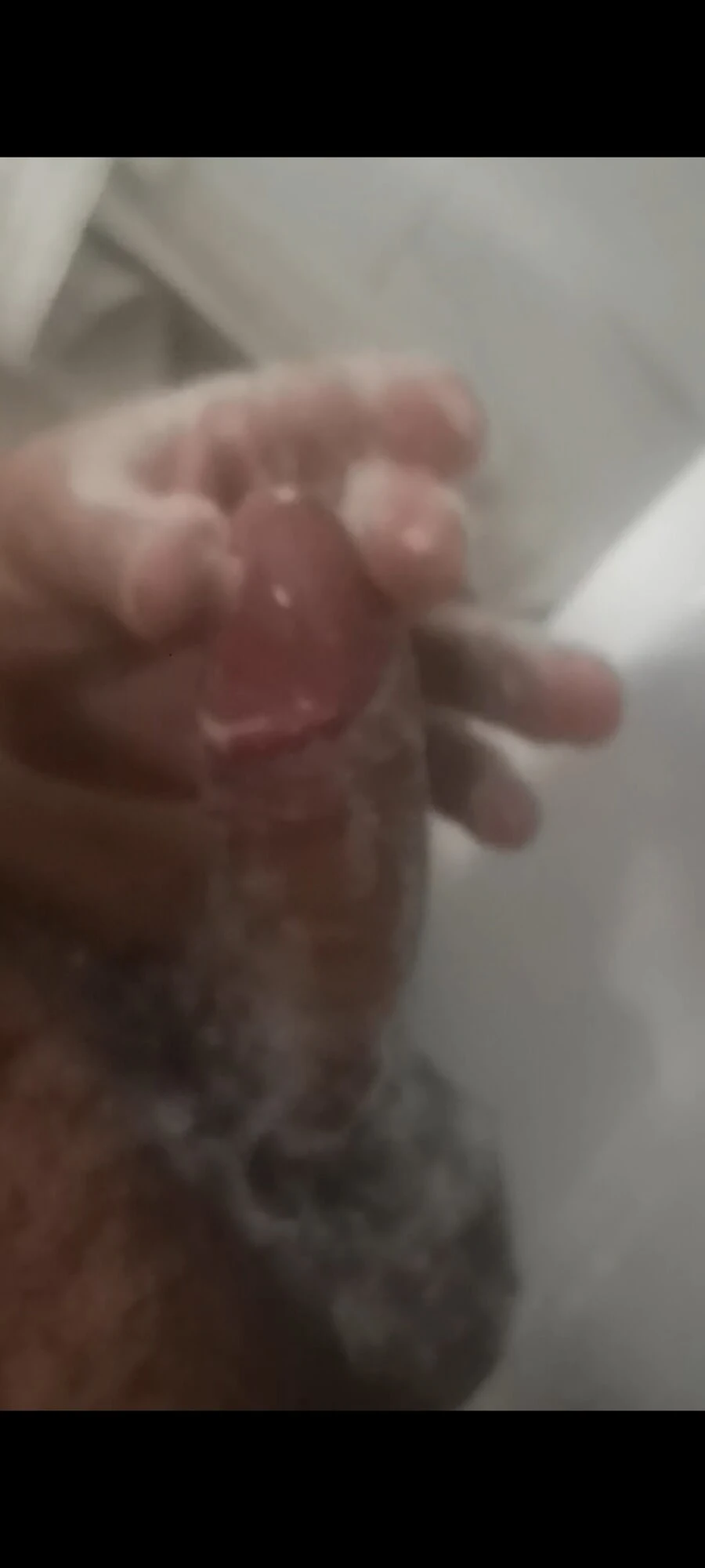 Motel küvetinde ıslak yarağım