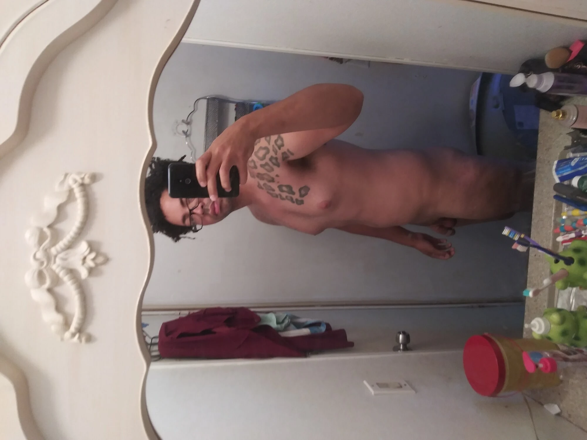 HOT FELLINGS FOR YOU