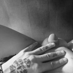 Мой симпатичный крошечный маленький сисси пенис