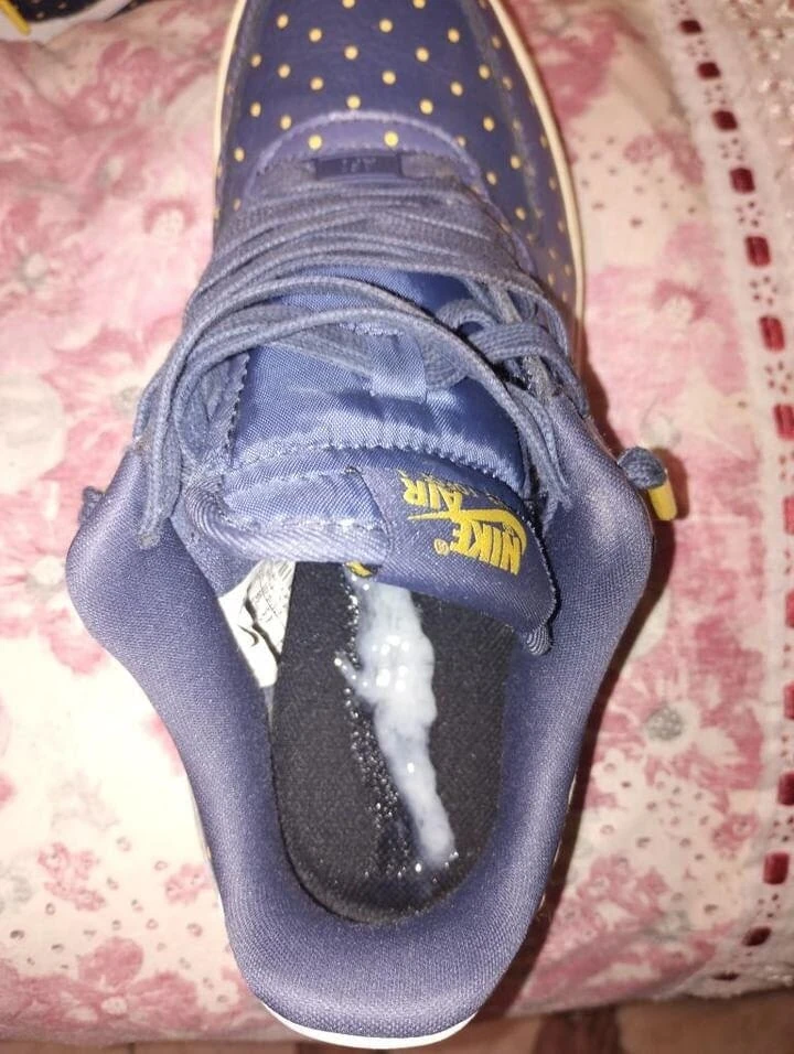 Cum in sneakers 2