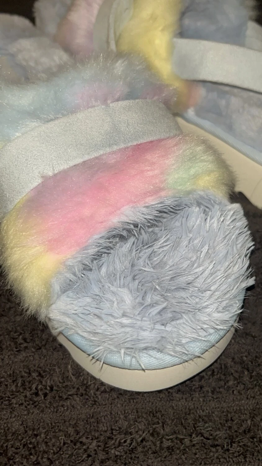 Ugg terliklerine boşalma